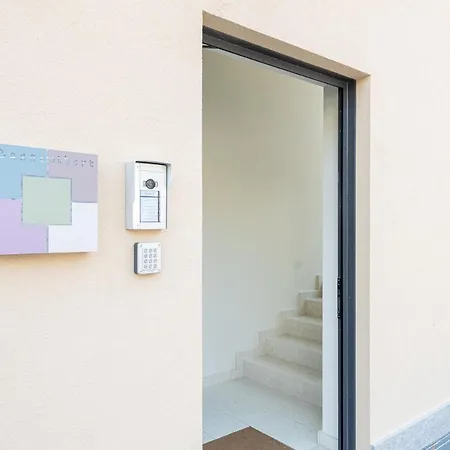 Casa Colbert, Apartamento