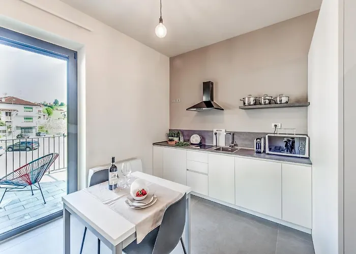 Casa Colbert, * Barolo