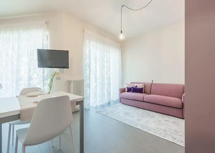 Casa Colbert, Daire *