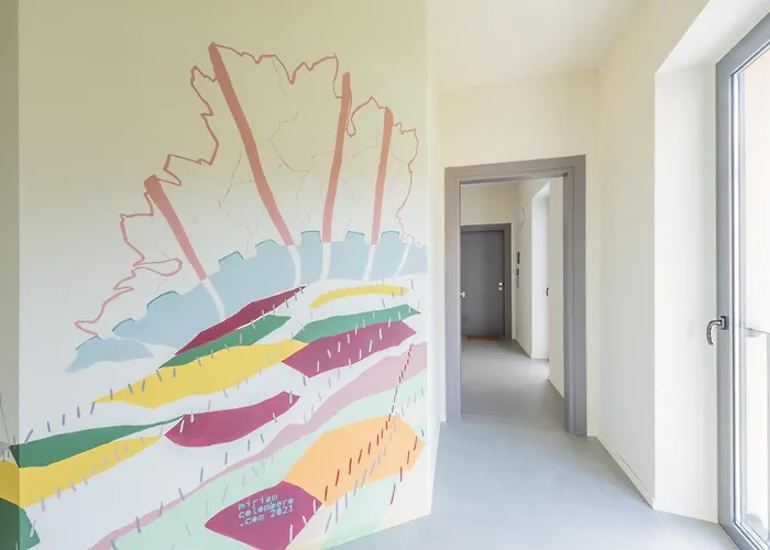 Casa Colbert, Daire *